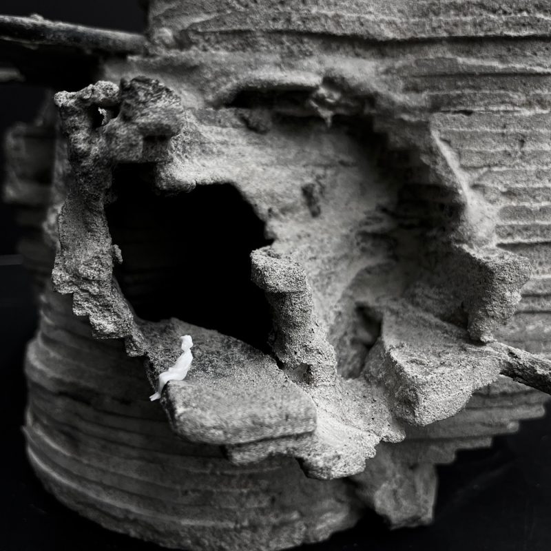 c212042_2b0_05